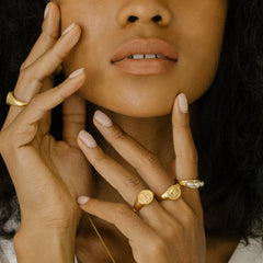 Classic Bowie Signet Ring - Gold