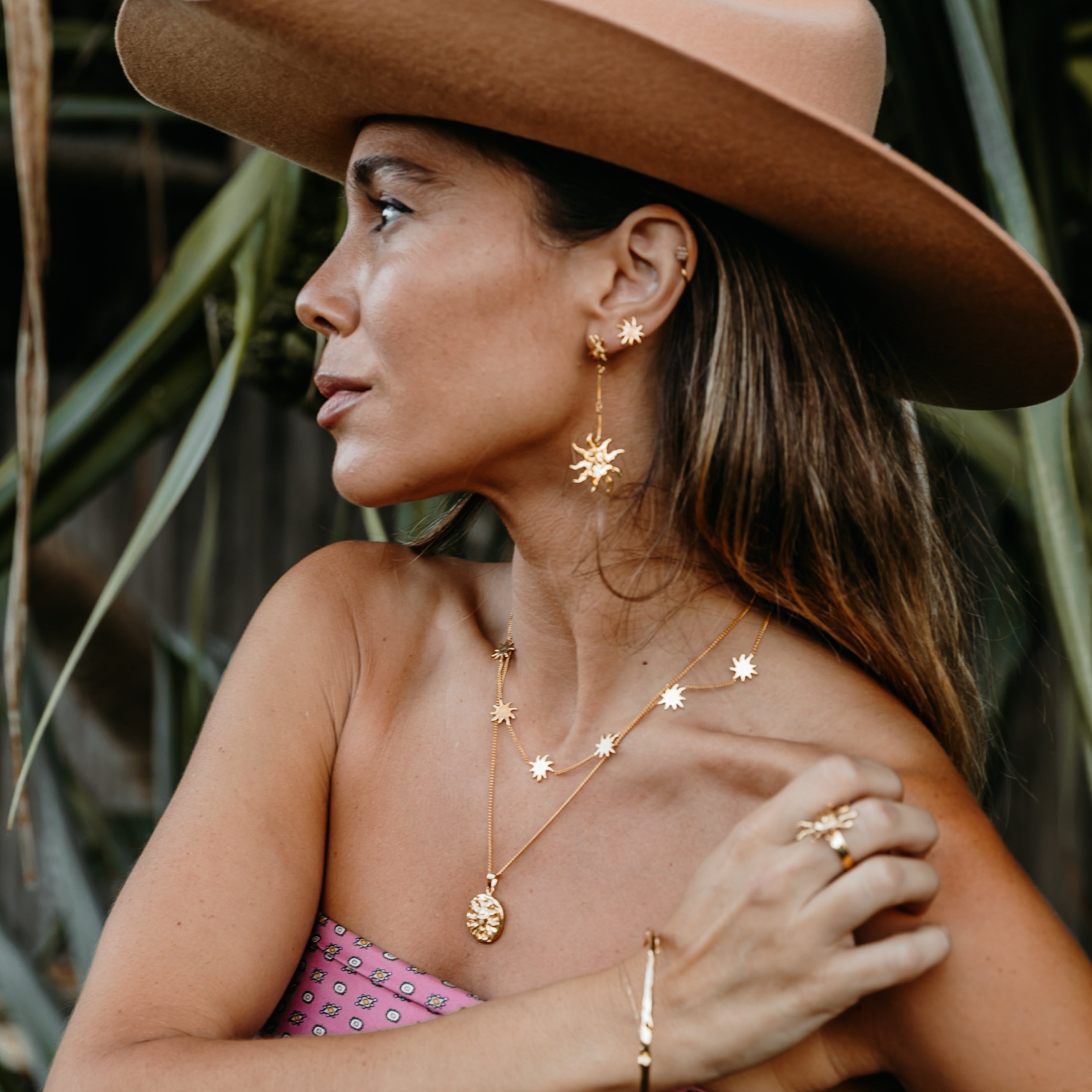 Neri x Luna & Rose - Celestial Sun Necklace - Gold