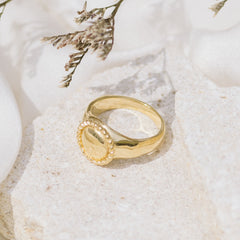 Classic Bowie Signet Ring - Gold