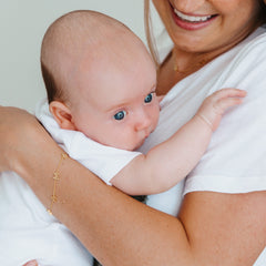 MAMA Bracelet - Gold