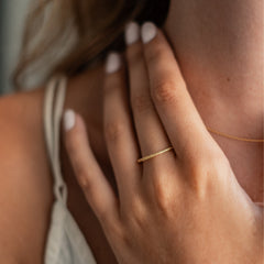 The MET Stripe Band - Gold