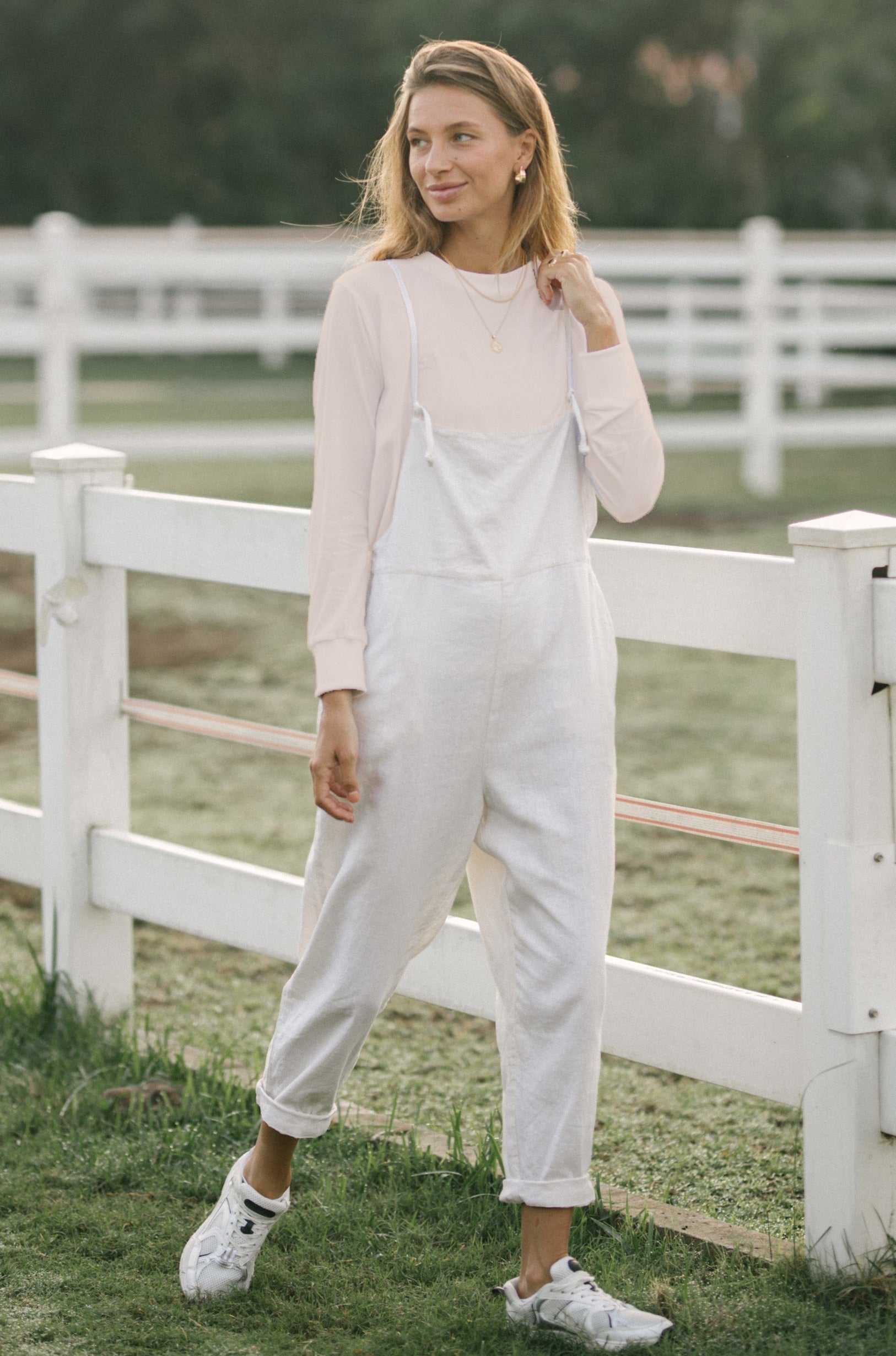 ORGANIC COTTON TOMMY TOP - Macadamia **Plant Dyed**