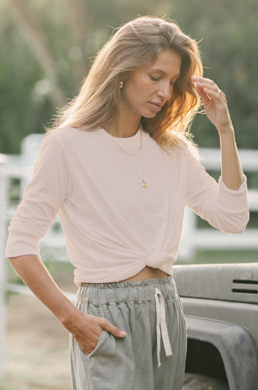 ORGANIC COTTON TOMMY TOP - Macadamia **Plant Dyed**