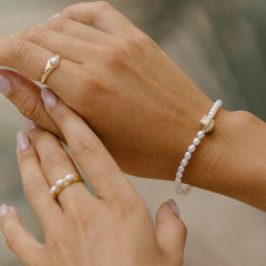 Pearly Whites Bracelet - GOLD